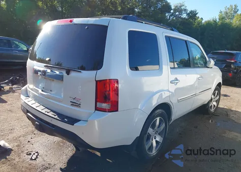2013 Honda Pilot Touring z USA, uszkodzony, nr VIN 5FNYF4H96DB039369